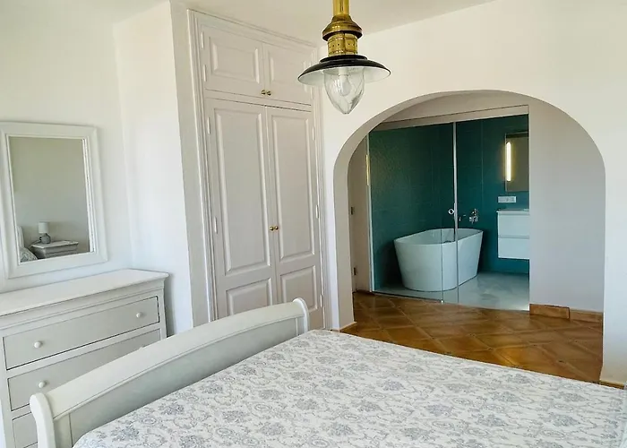 Stunning Sea View With Pool - Casa Mirablau