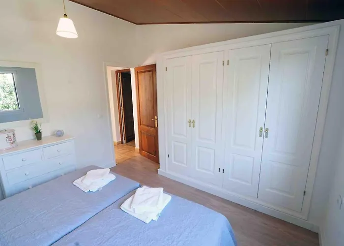 Stunning Sea View With Pool - Casa Mirablau * סון באו